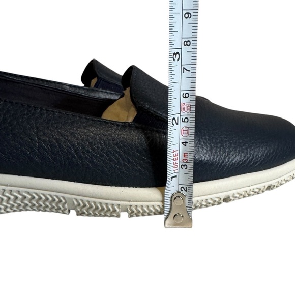 Trotters Universal Navy Leather Casual Slip-On Sneakers Womens Shoes 5 with box - Picture 12 of 14